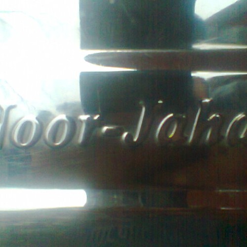 Noorjahan cooktop logo on stainless steel sheet body