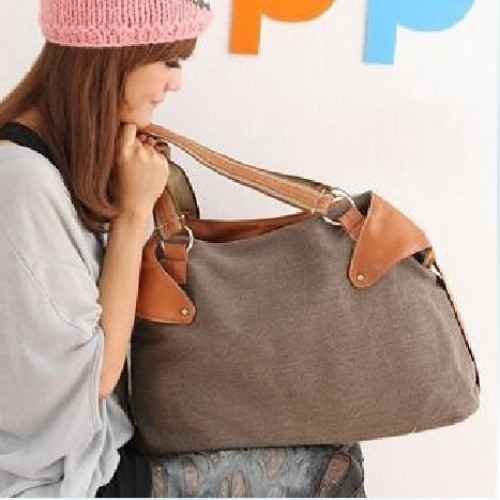 Wholesale and retail leather handbags$9.9