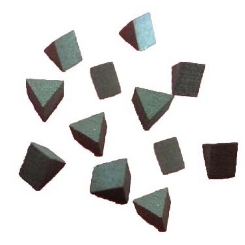 Triangle shaped tsp diamond