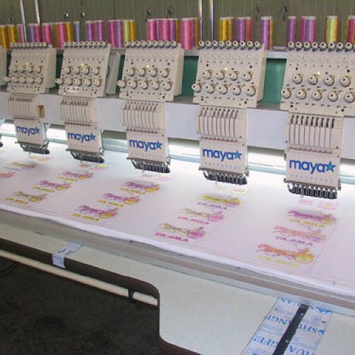 Flat embroidery machine