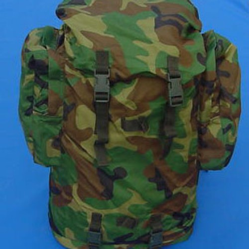 Military backpack  sleeping bags te