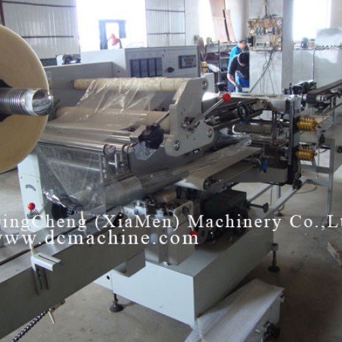 Automatic toilet paper single roll packing machine