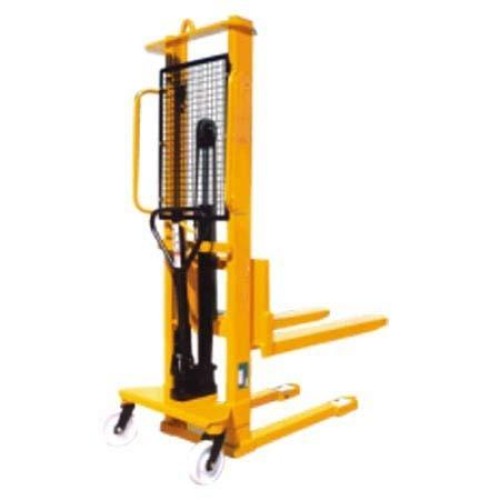 Hand operated hydraulic stackers