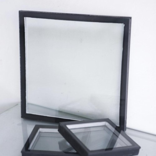 Low e laminated glass