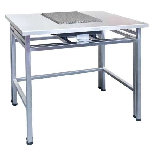 Anti vibration table