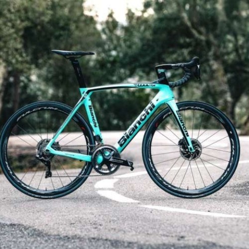 2021 - bianchi road bike oltre xr.4 disc red etap axs