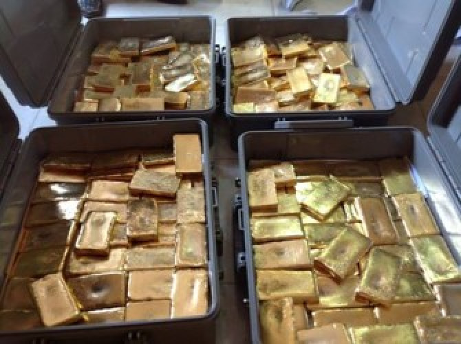Gold bar available for sale