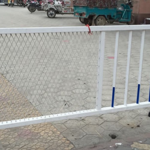 Palisade rails