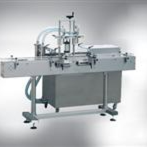 Linear type liquid lubricating oil filling machine