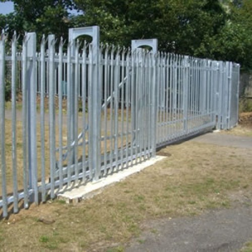 Galvanized palisade fence