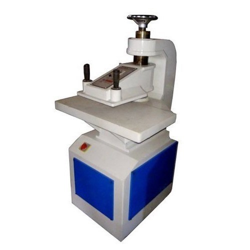 Non woven u cut punching bag machine