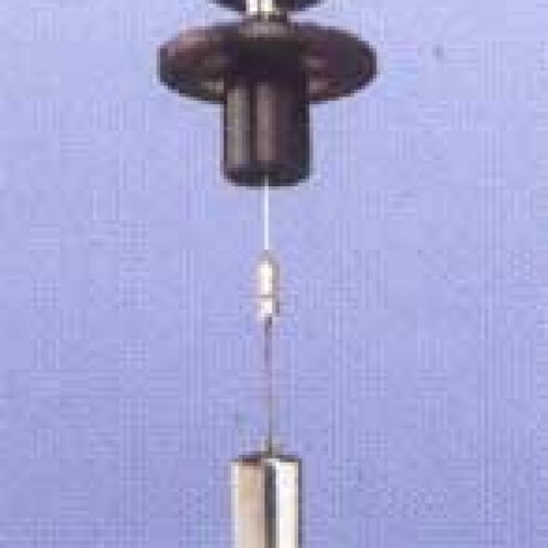Displacer type level switch