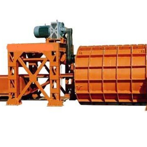 Concrete pipe machine