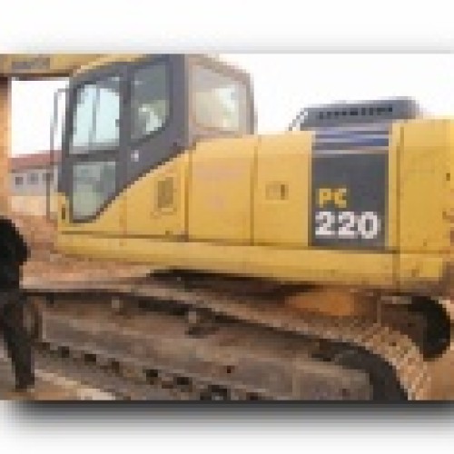 2004 KOMATSU PC220-7 CRAWLER EXCAVA