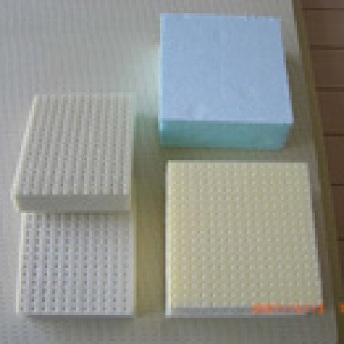 Polystyrene extrusion board