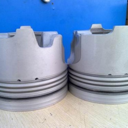 Piston