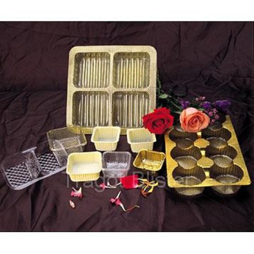 Packaging trays