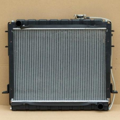 Aluminum auto radiator 