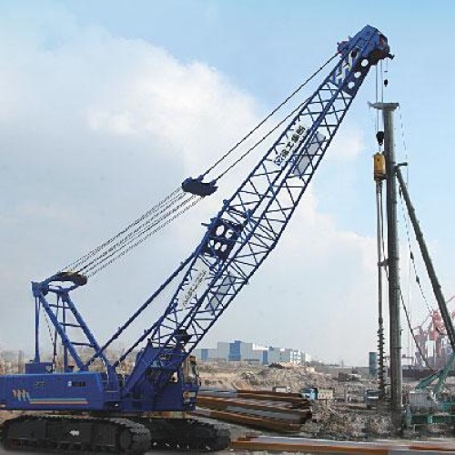 Crawler cranes