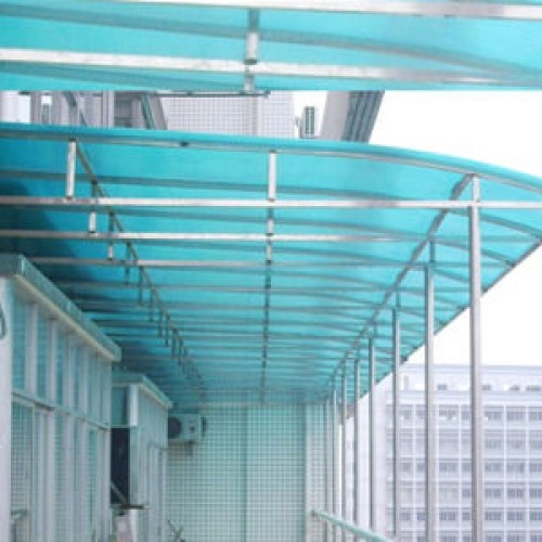 Polycarbonate roofing sheet