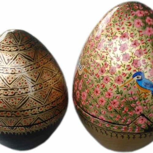 Easter egg shaped gift box