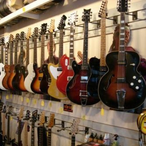 Guitar Hall - The Guitar Boutique