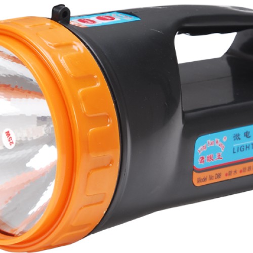 Solar power halogen searchlight