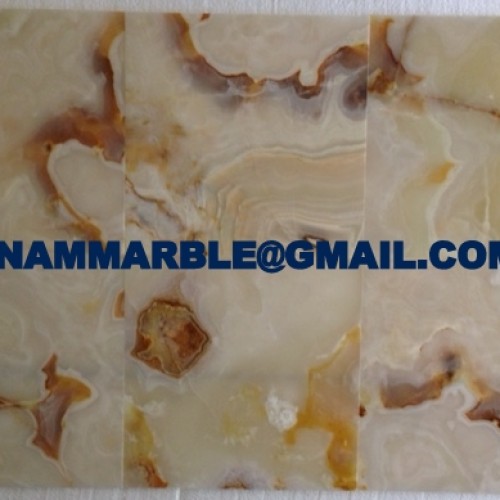 White gold onyx tiles