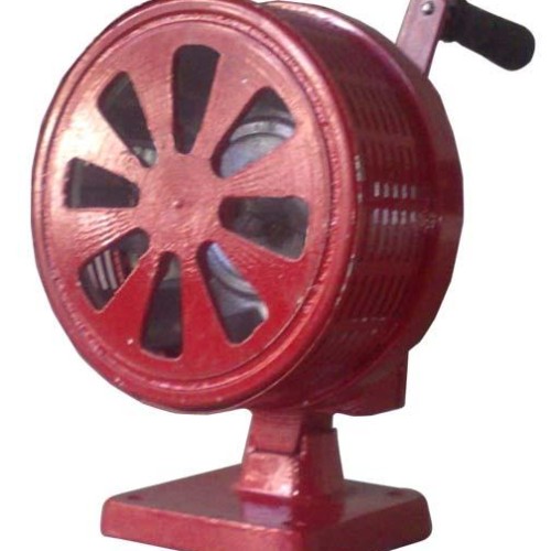 Hand operated siren