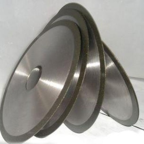 Diamond cutting wheel