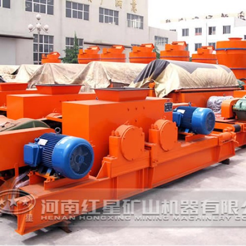 Teeth roll crusher