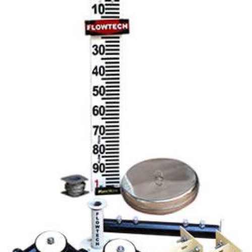 Float and board type level indicator