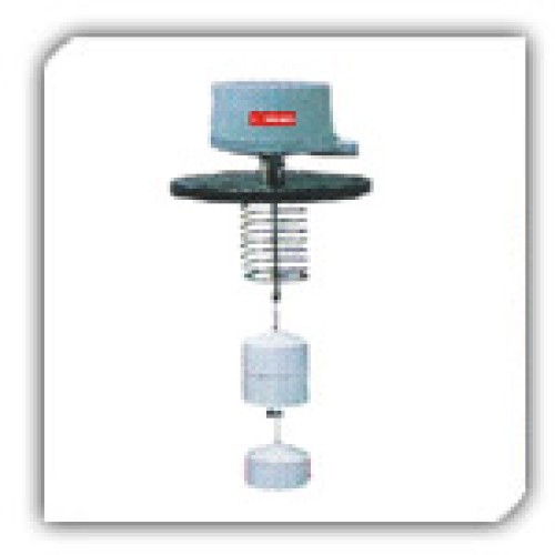Displacer level switch