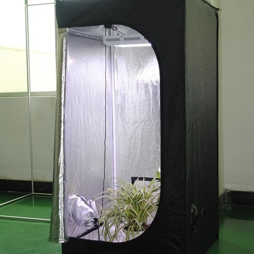 Grow tents