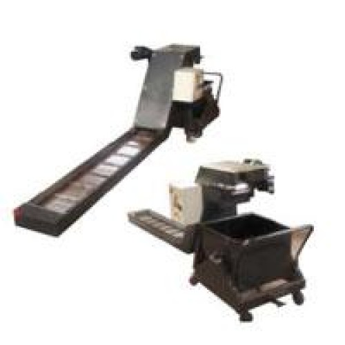 Hinged belt chip conveyors