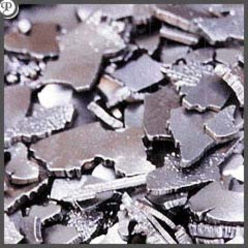 Cobalt metal flakes