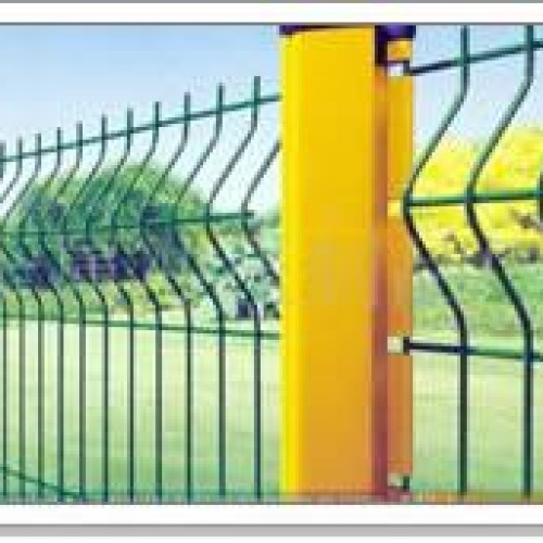 Wire mesh fencing