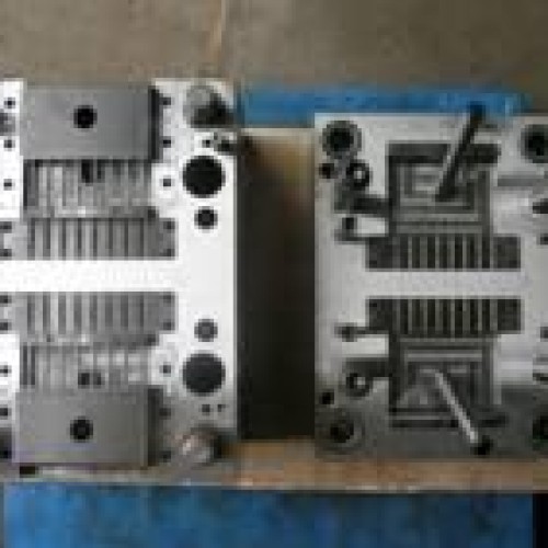 Inline dripper mould