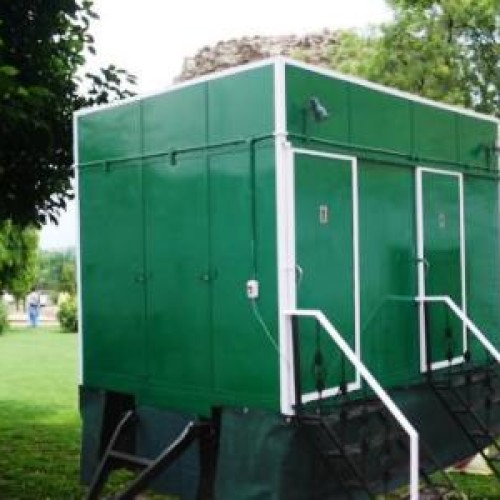 Deluxe Mobile Toilet