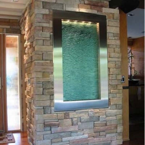 Interior wall water fountain