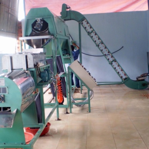 Cashew processing machine