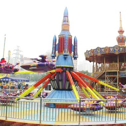 Stimulate amusement park rotating airplane
