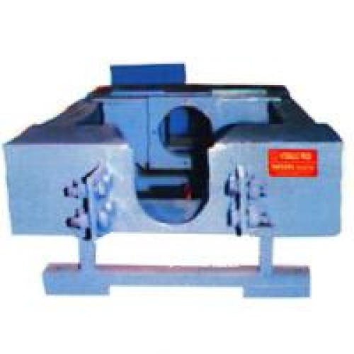 Pipe swaging machine