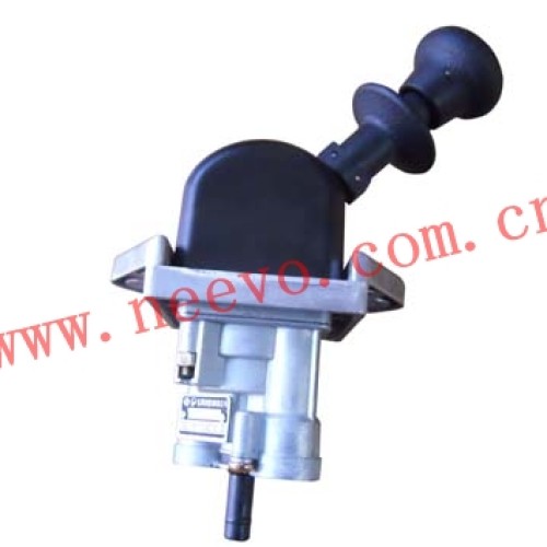 Manual brake valve assembly - tractor