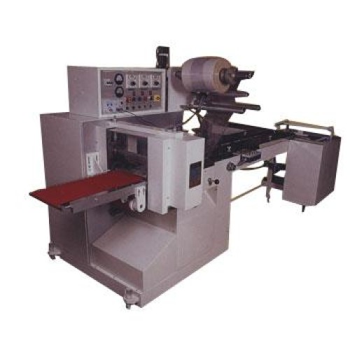 Horizontal pillow pack (family pack ) machine  model h.p.p(fp)m.150f