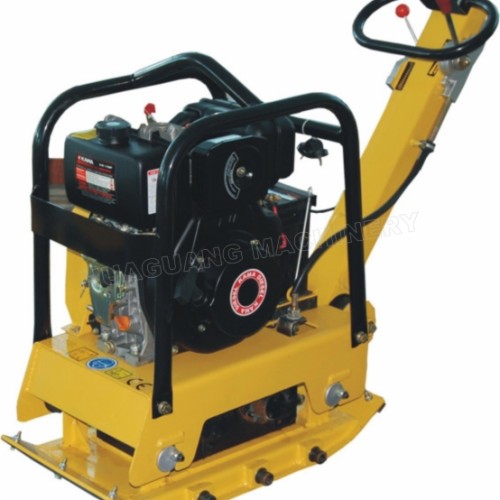 Reversible plate compactor