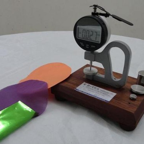 Digital fabric thickness gauge