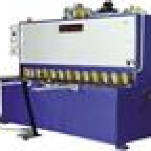Hydraulic shearing machine