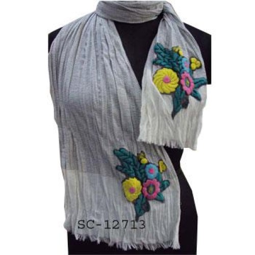 Cotton yarn dyed oblong scarf with big floral pattern at borders