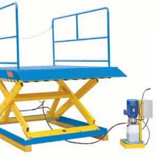 Stationary lift table 